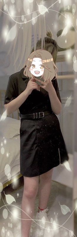 态度很好的00后小嫩妹